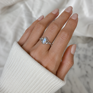 Luna Moonstone Ring